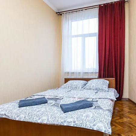 у місті львові на вулиці пильникарська 10 *