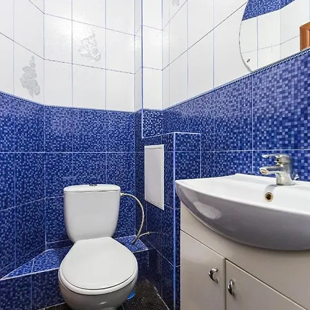 у місті львові на вулиці пильникарська 10 * Lviv