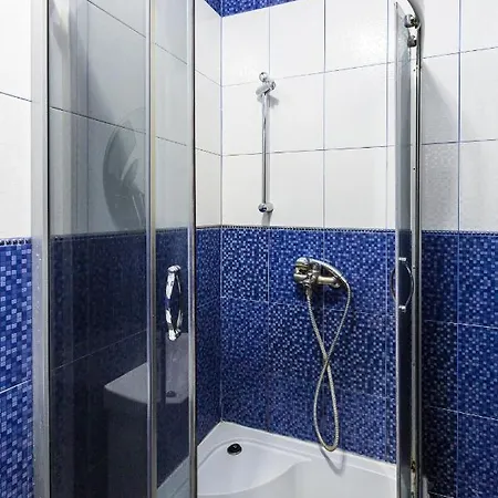 у місті львові на вулиці пильникарська 10 Lviv