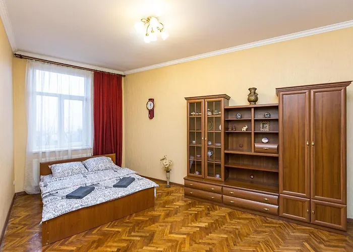 у місті львові на вулиці пильникарська 10 * Leópolis